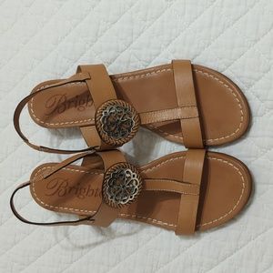 Women's Brighton Layna sandals sz 9. Tan w silver medallion. Worn once.